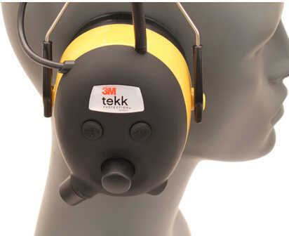 3M/Peltor WorkTunes Earmuff Black/Yellow Stereo/Hearing Protector Am/Fm Radio 90541