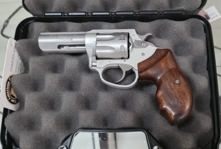 Charter Arms Professional 73230 32 H&R Magnum Revolver