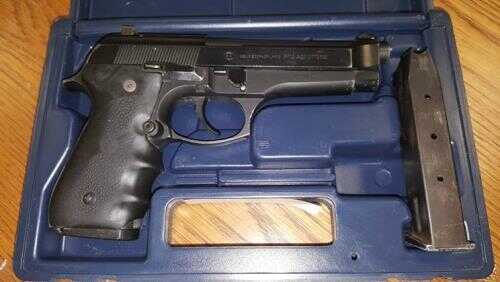 Click to see larger image. Beretta 92D Law Enforcment Trade In "slick side" Pistol 9mm Double Action Only Used Good Condition With 2 Mags And Trijicon Night Sights 15 Round