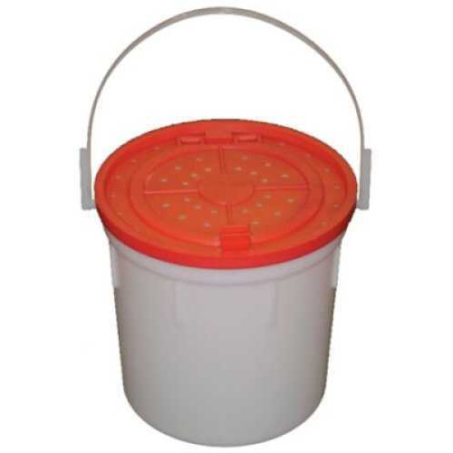 Challenge Plastics Bait Bucket 4 1/2 qt () Md#: 50055