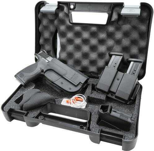 Smith & Wesson M&P40 40 S&W Carry & Range Kit 15 Round Semi-Automatic Pistol 209330
